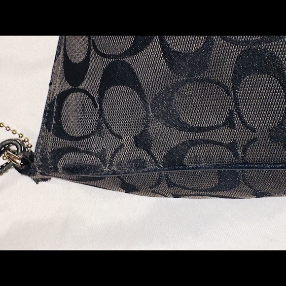 Gifting - Picture 8 of 14